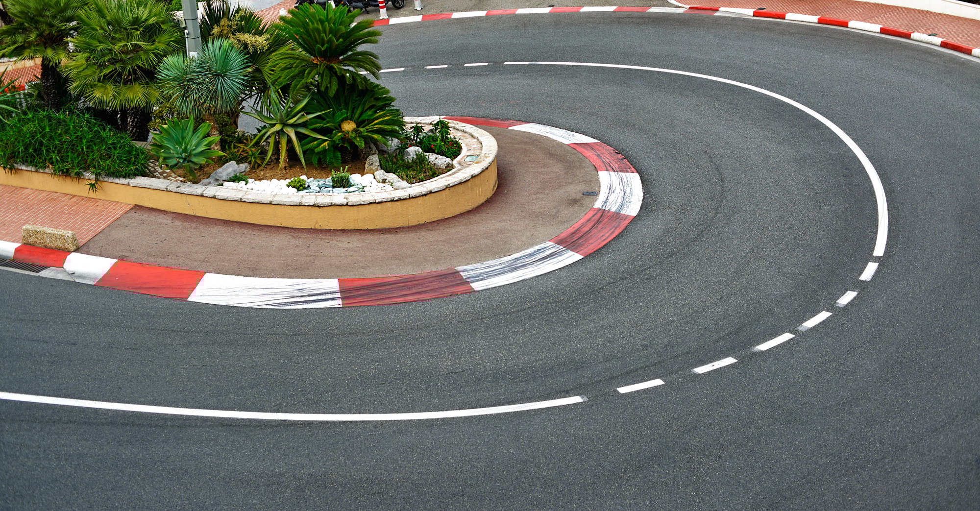 F1