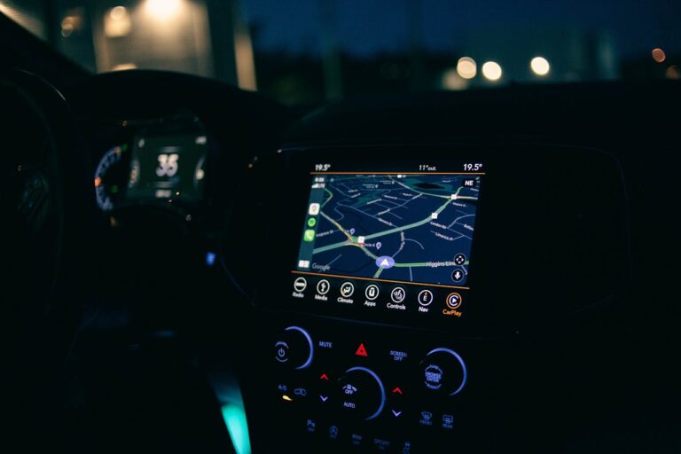 Mise à jour GPS Citroën C4 gratuit : les meilleures ressources et outils à utiliser